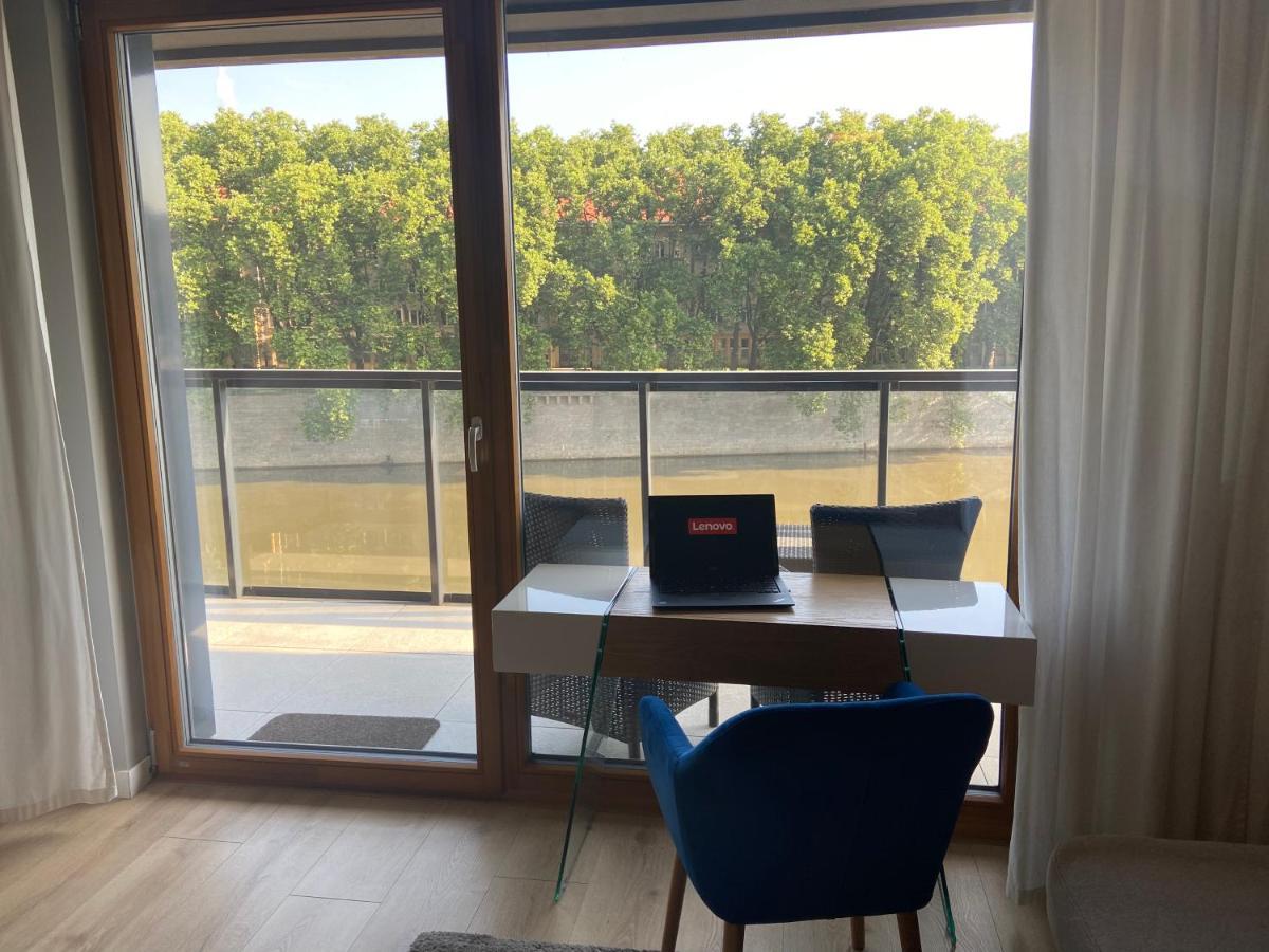 Apartament Studio Z Widokiem Na Odre Bulwary Ksiazece Βρότσλαβ Εξωτερικό φωτογραφία